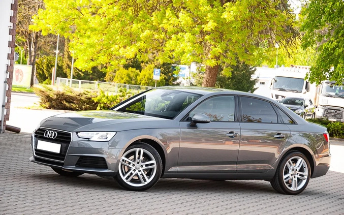 Audi A4 cena 71900 przebieg: 247000, rok produkcji 2018 z Wyszków małe 781